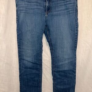 Levi's Shaping Straight Denim Jeans